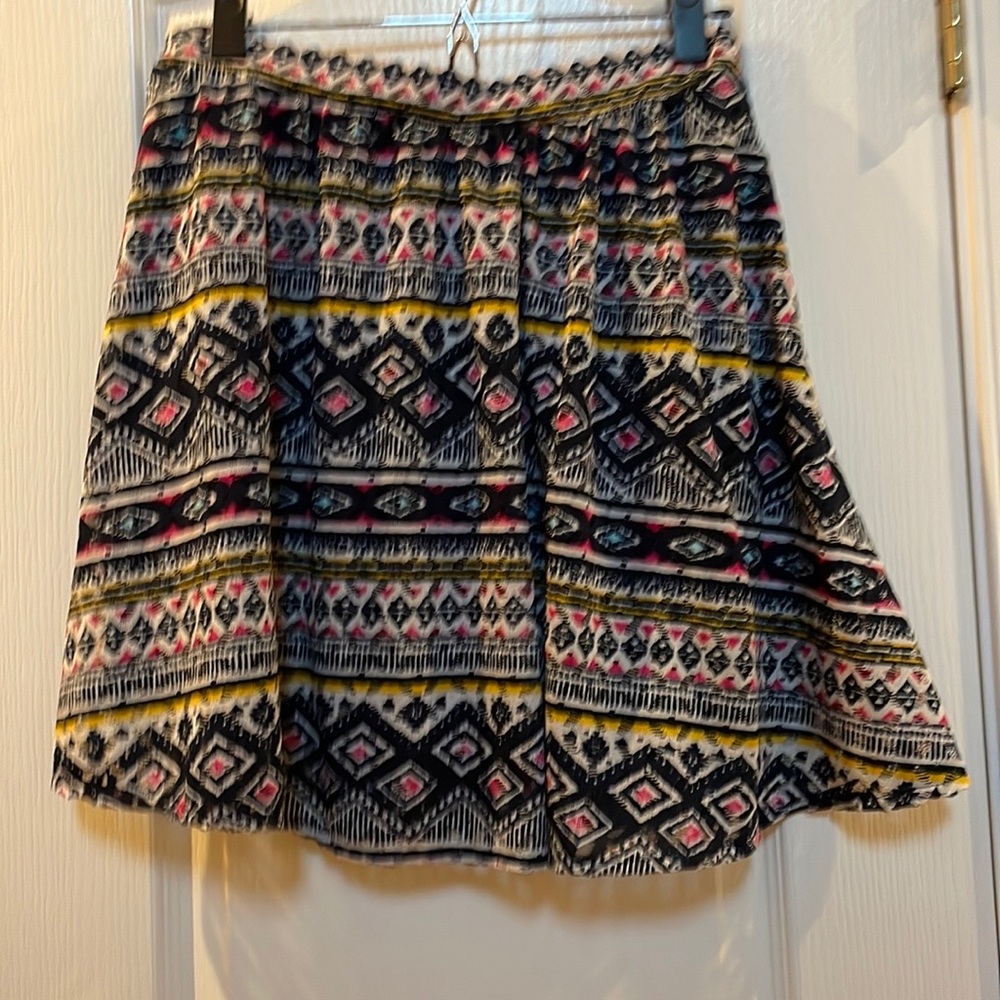 Xhilaration skirt size medium